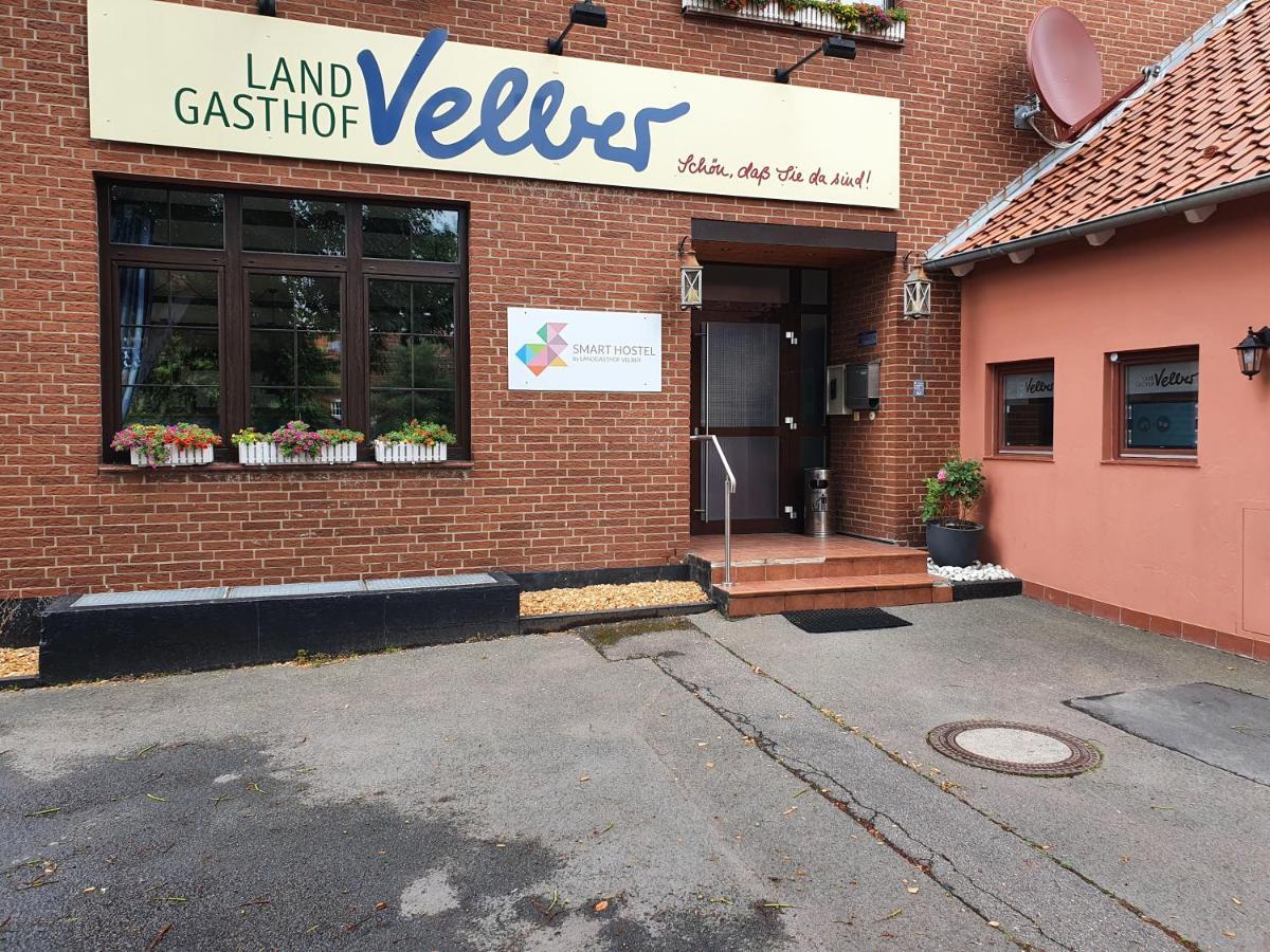 Smart Hostel By Landgasthof Velber 24H7D Seelze المظهر الخارجي الصورة