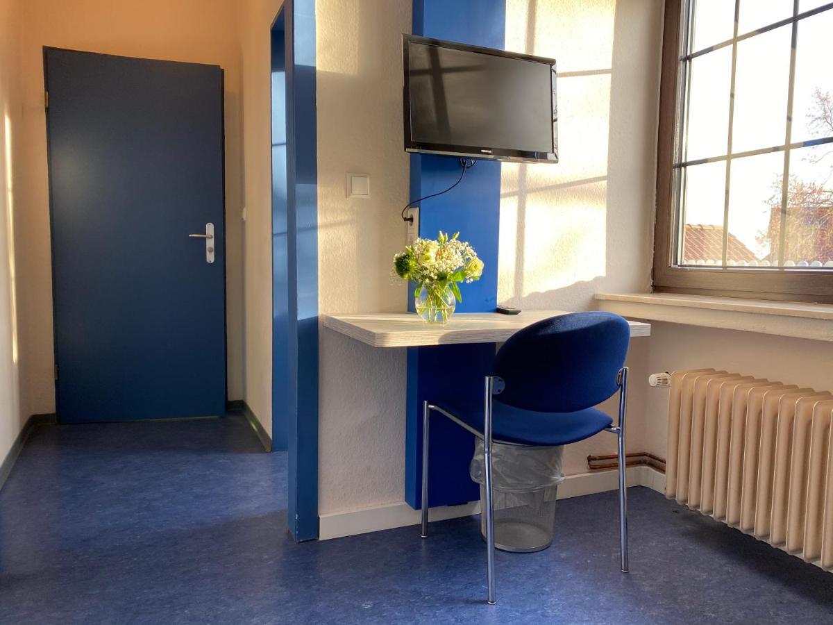 Smart Hostel By Landgasthof Velber 24H7D Seelze المظهر الخارجي الصورة