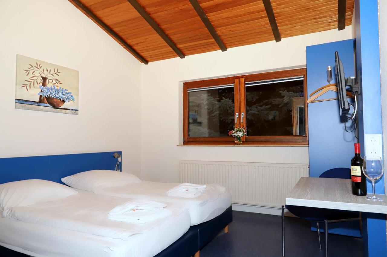 Smart Hostel By Landgasthof Velber 24H7D Seelze المظهر الخارجي الصورة